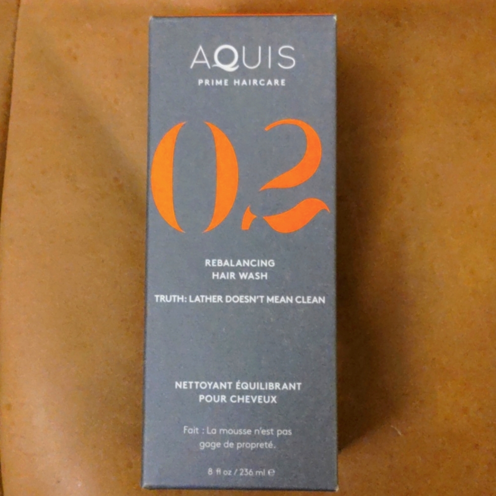 NWT Aquis Rebalancing Hair Wash 02 (8 oz)